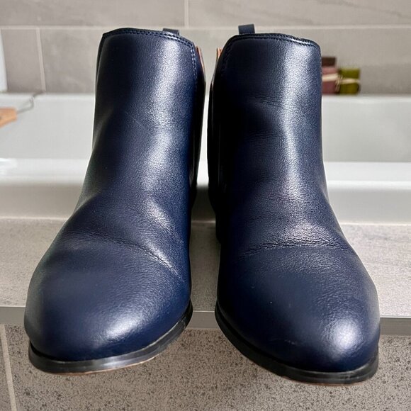 Matt & Nat Navy Blue Newman Vegan Leather Ankle Boot Size 6.5 (Chelsea Boot) - Picture 8 of 13